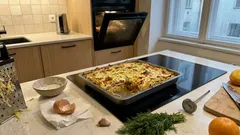 Maso po francouzsku se strouhanými bramborami: jeden nenápadný detail pro křupavé okraje